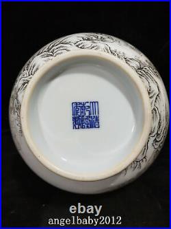 13.4 A pair Porcelain Qing dynasty qianlong mark famille rose Landscape Vase