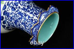 14.9China Old dynasty Porcelain Qianlong mark famille rose character Story vase