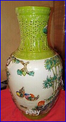 15.7 Qianlong Qing Dynasty Chinese Famile Rose Porcelain Flower Birds Vase Rare