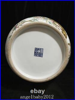 18.9 Old China Porcelain Qing dynasty qianlong mark famille rose peach bat Vase