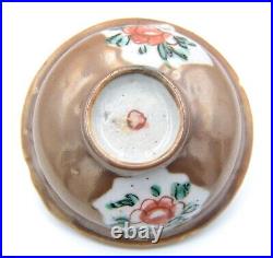 A pair Chinese Batavian bowls & covers Qianlong 18th c cafe-au-lait Famille Rose