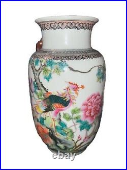 ANTIQUE CHINESE famille porcelain VASE, QIANLONG MARK RARE Check Pics OBO