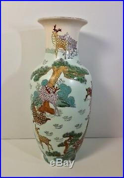 An 18th19th c. Antique Chinese Famille Verte 100 Deer Qianlong Baluster Vase