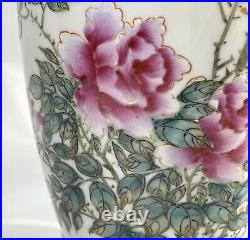 Antique Chinese Qianlong Republic Period Jingdezhen Famille Rose Vase