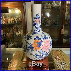 Chinese Antique Qianlong Famille Rose Underglaze Blue White Porcelain Peony Vase