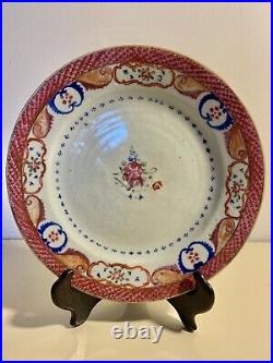 Chinese Antique Qing Qianlong Era Famille Rose Porcelain Plate