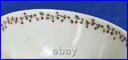 Chinese Porcelain Qianlong Period Tea Bowl Decorated with Famille Rose Flowers