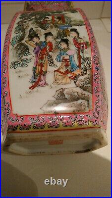 Chinese Qianlong famille rose hexagonal porcelain Vase 10 Marked