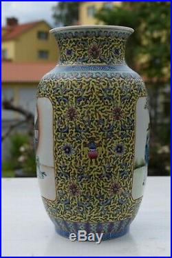 Chinese famille rose Porcelain vase 50's 60's 70's Qianlong Mark