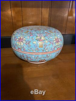 Large Circular Porcelain Chinese Box With Lid 10.5 Famille Rose Qianlong Stamp