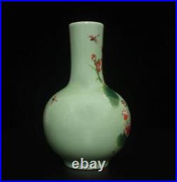 Qianlong Signed Antique Chinese Famille Rose Vase Withdragonfly