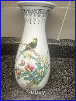 Rare Antique Chinese Qianlong Porcelain Hand Painted Famille Rose Vase