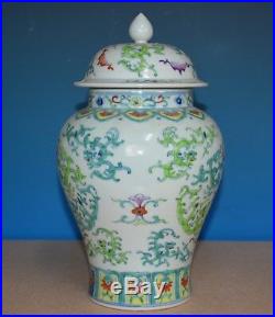 Stunning Antique Chinese Porcelain Vase Doucai Famille Rose Qianlong Mark U3991