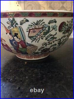 Vintage large qing dynasty qianlong famille rose bowl Red Mark 12